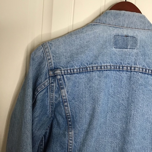 Vintage Levi’s Denim Jacket. - Picture 7 of 13